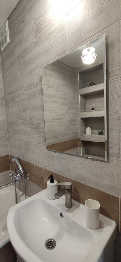 Large Apartment Near The Airport And City Center Chisinau Exterior photo